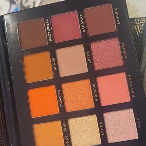 Bundle Ace Beaute Eyeshadow Palettes